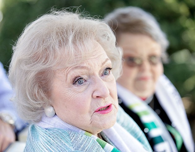 Betty "White Out" Tour At The Los Angeles Zoo With The Lifeline Program Betty White is alive and well
